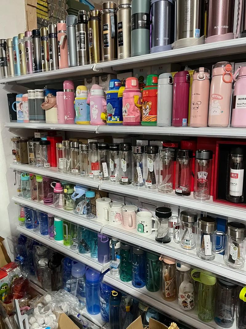 日用品实体店与抖音