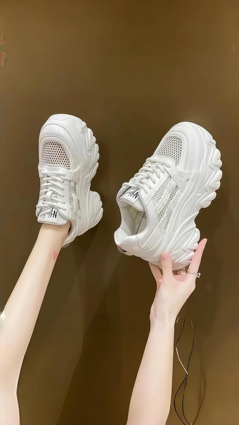 抖音上很火的增高鞋