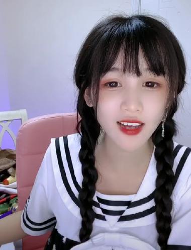 快手红人萌小叶的搭档