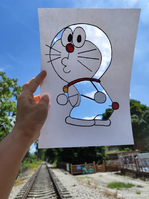 抖音车玻璃画机器猫