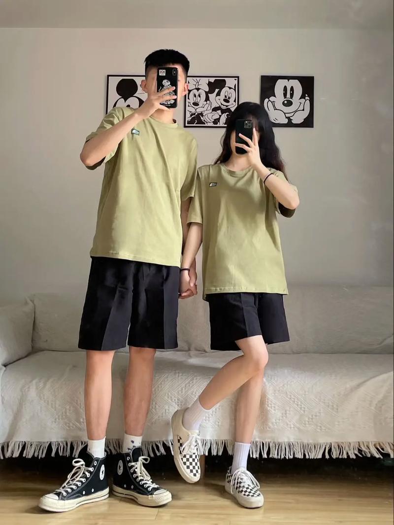 抖音上的那些情侣装