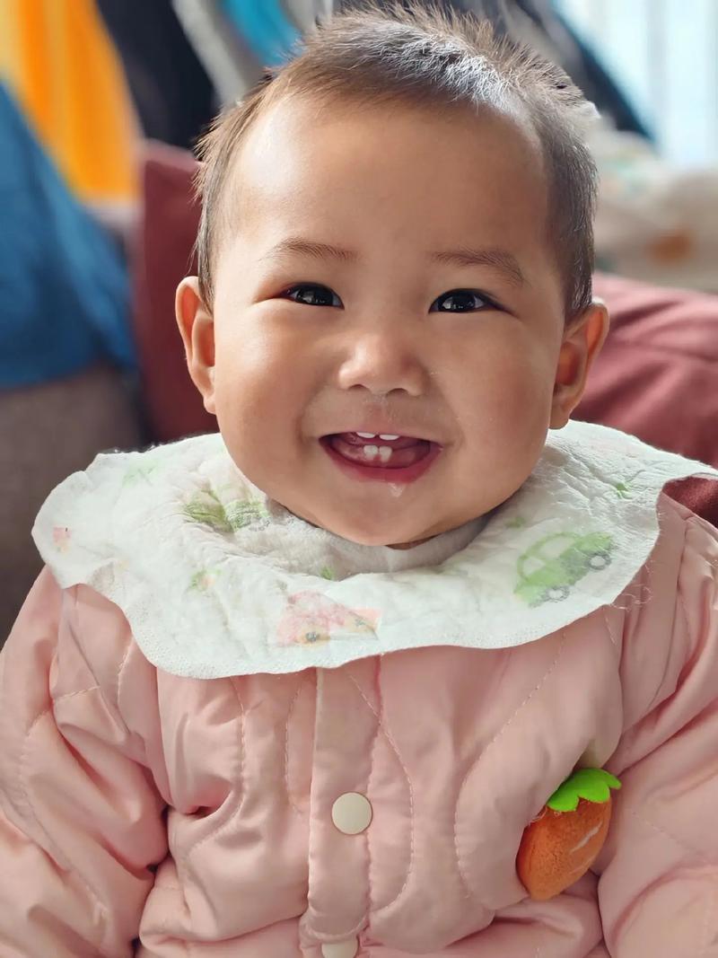 快手小孩子阿哈哈哈笑