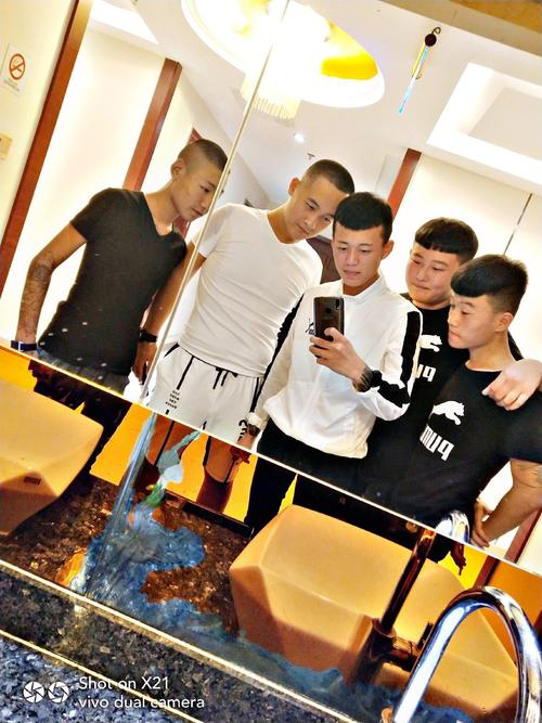 玩快手的人都是什么人