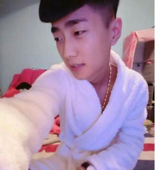 为啥网红录快手那么白