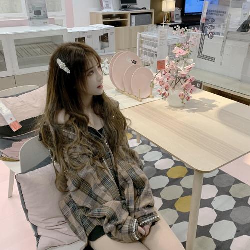 快手杨清柠是什么发型