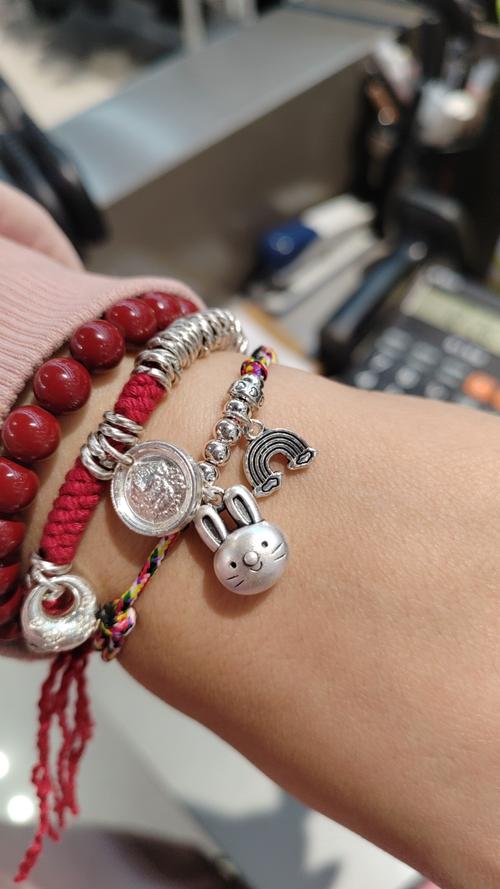 抖音网红手链小兔子