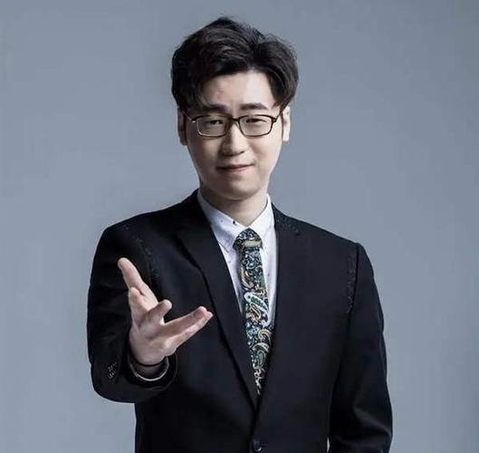 虎牙直播老板叫什么