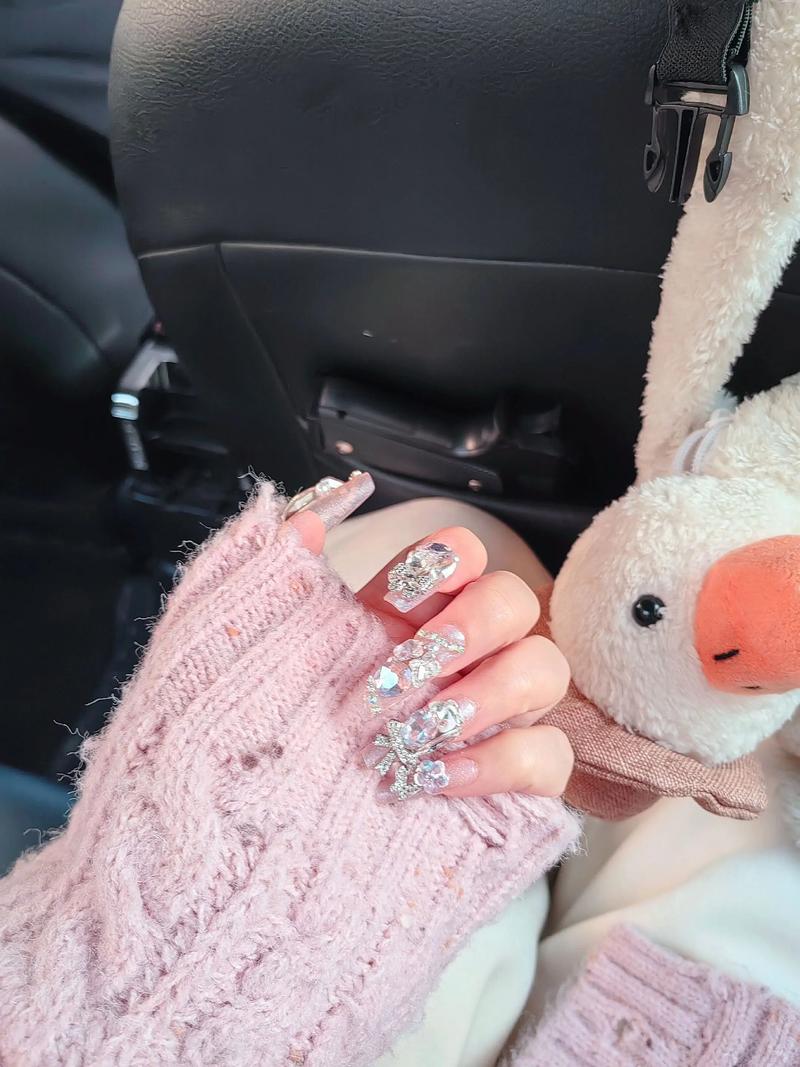 抖音上涂指甲油赚钱