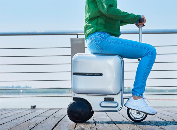 抖音可以骑的旅行箱