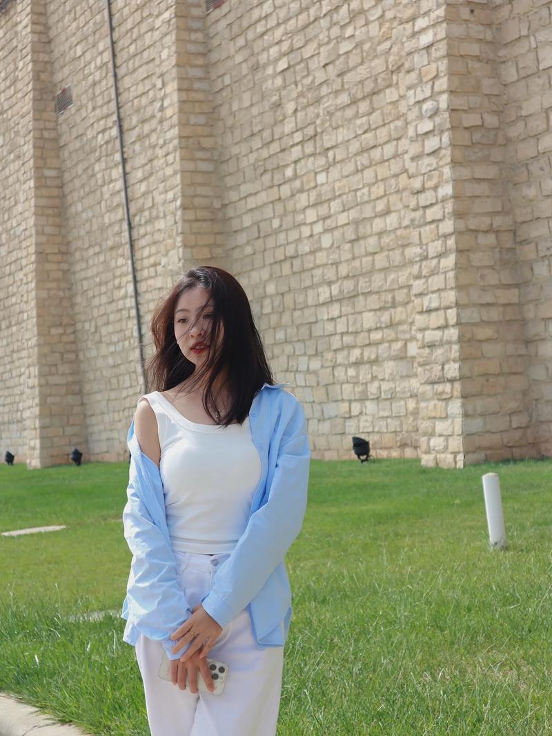 抖音里的网红莉莉安