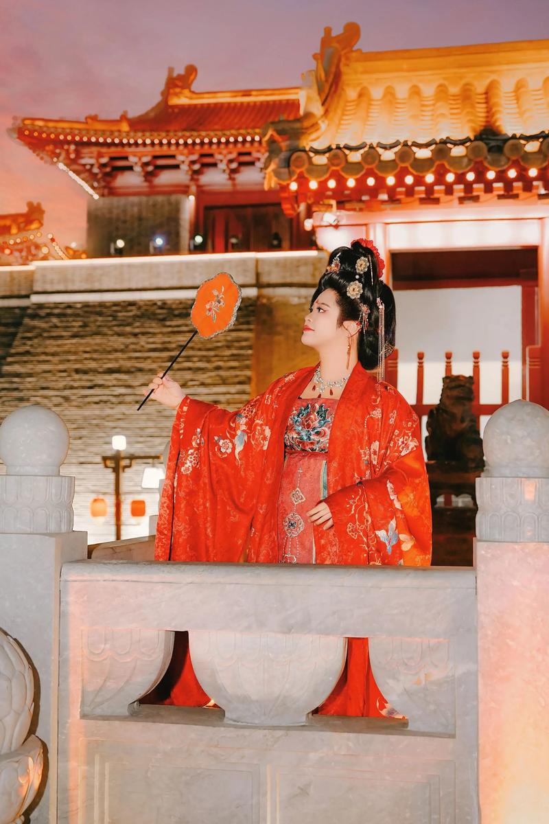 女主播夜宿故宫直播