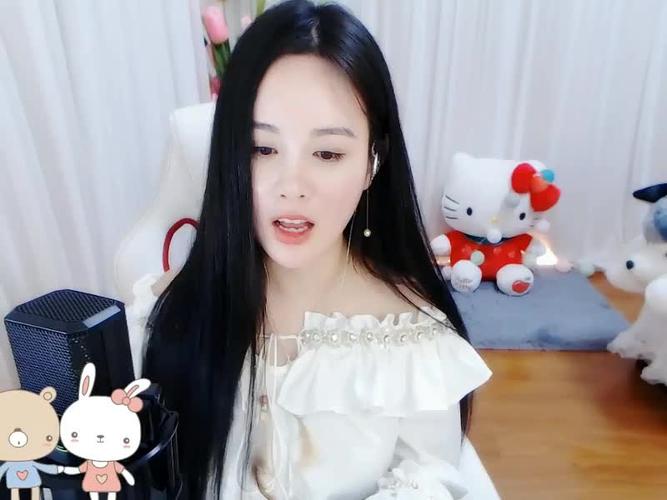 六房间美女直播秀场