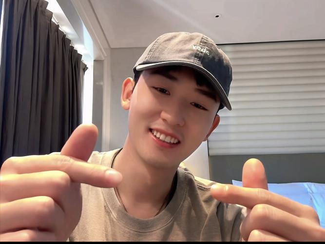 快手可爱的小来哥资料