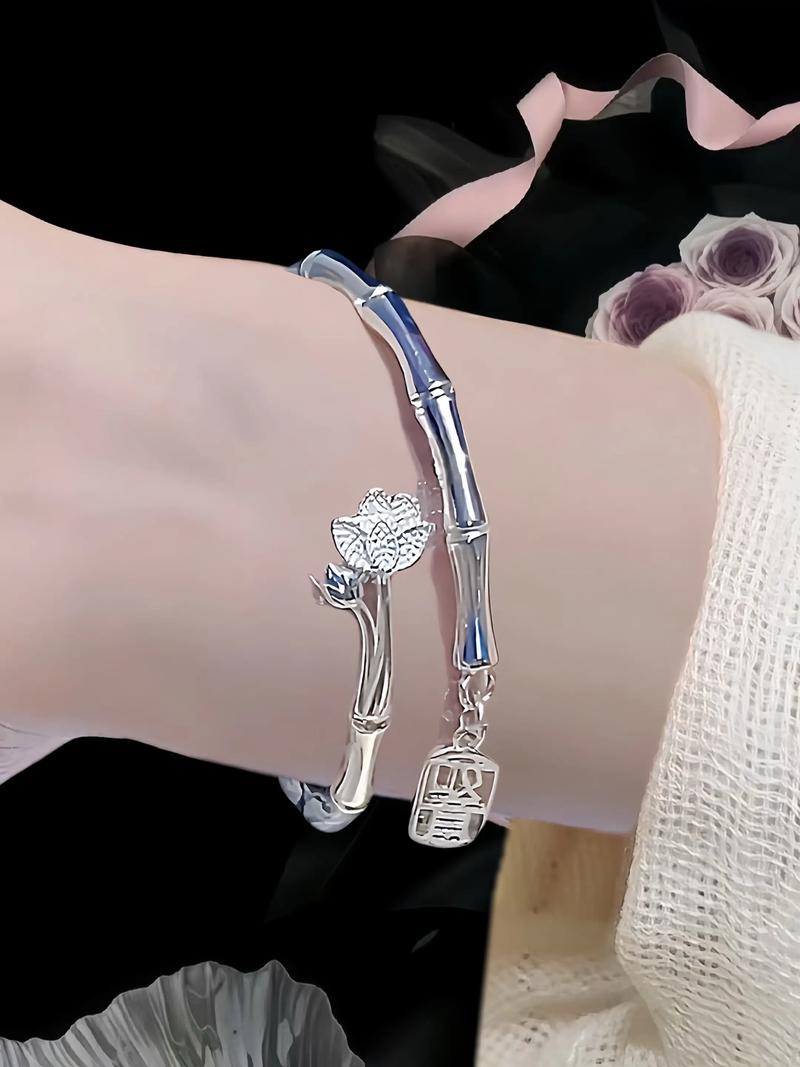 抖音里的网红银手镯