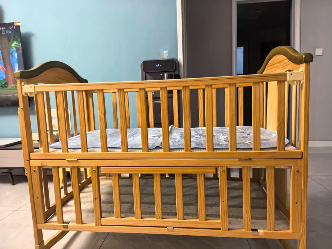 抖音上脚踩的婴儿床