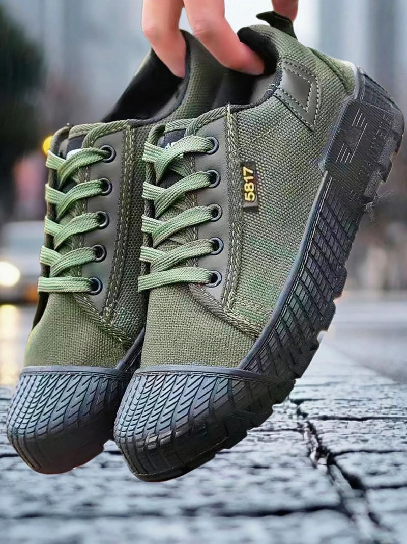 抖音穿解放鞋的人是