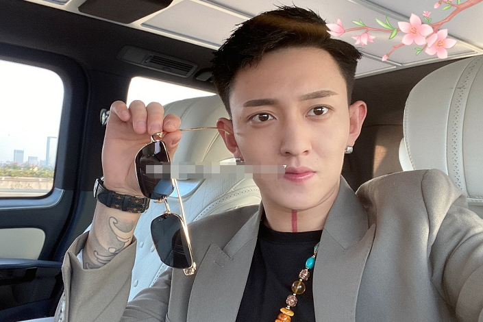 快手李耀阳图片高清