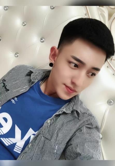 快手李耀阳图片高清