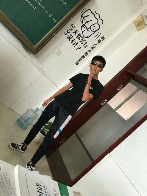 快手张师谈过的男友