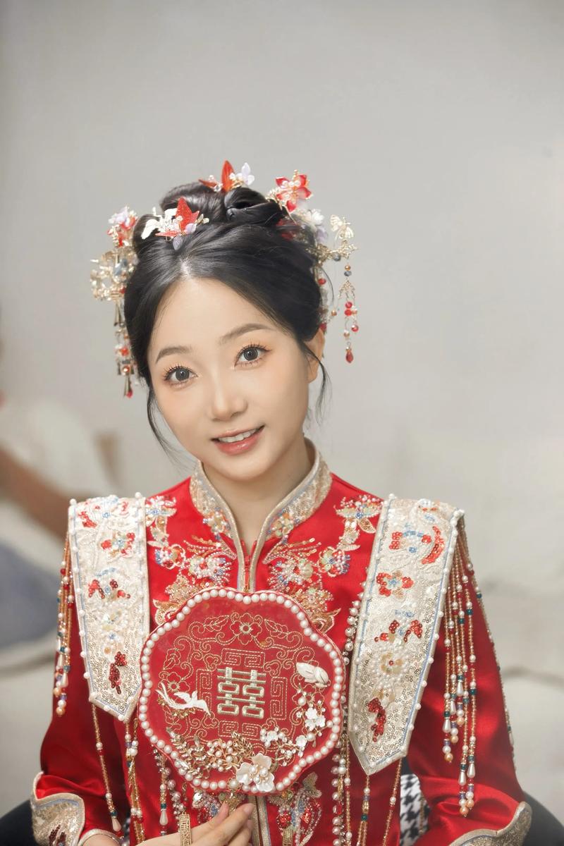 抖音秀禾服视频可乐