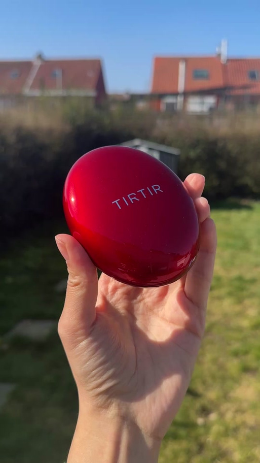 抖音里的红色的气垫