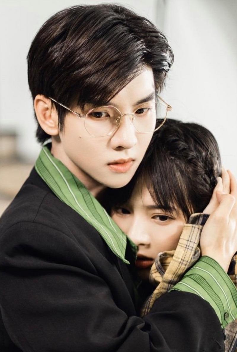 抖音很火林弯弯资料