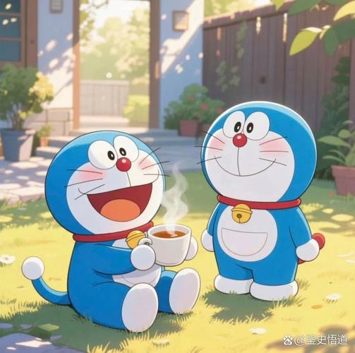 抖音地铁叮当猫情侣