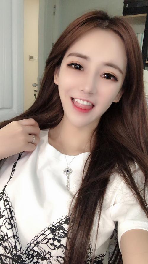 快手广告里那个女的