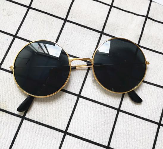 抖音嘻哈眼镜金链子