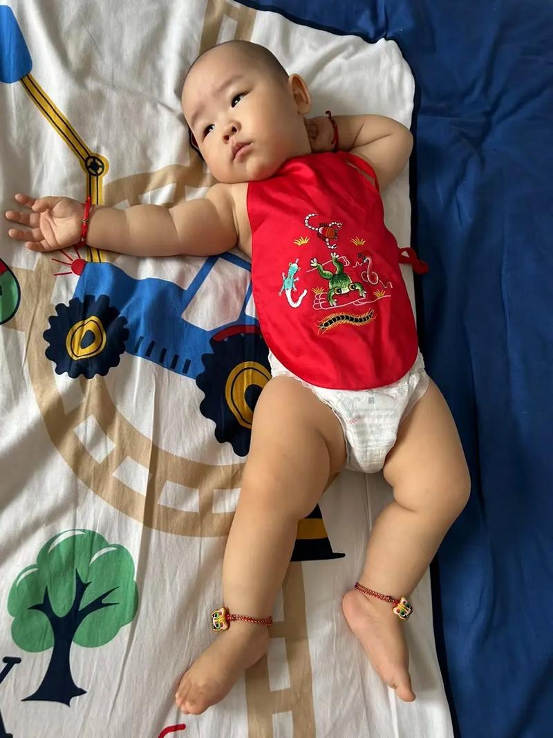 儿童牵引绳抖音闹鬼