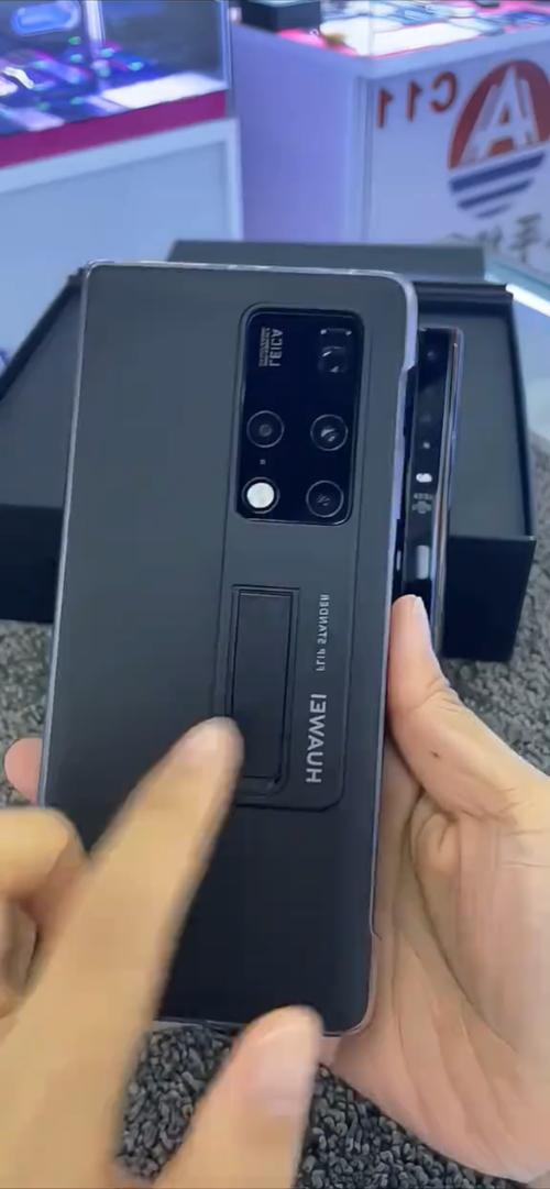 抖音里的双面屏手机