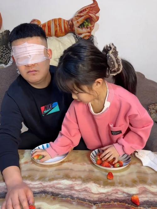 快手小孩神同步视频