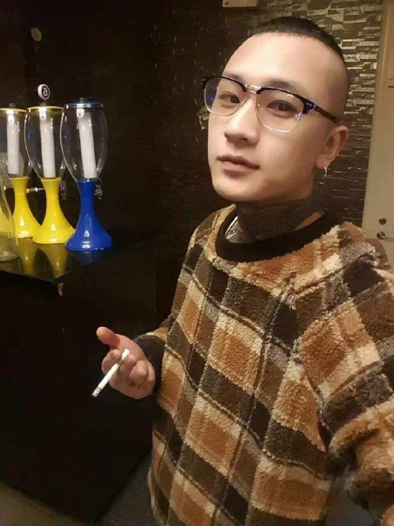 快手红人方丈的衣服