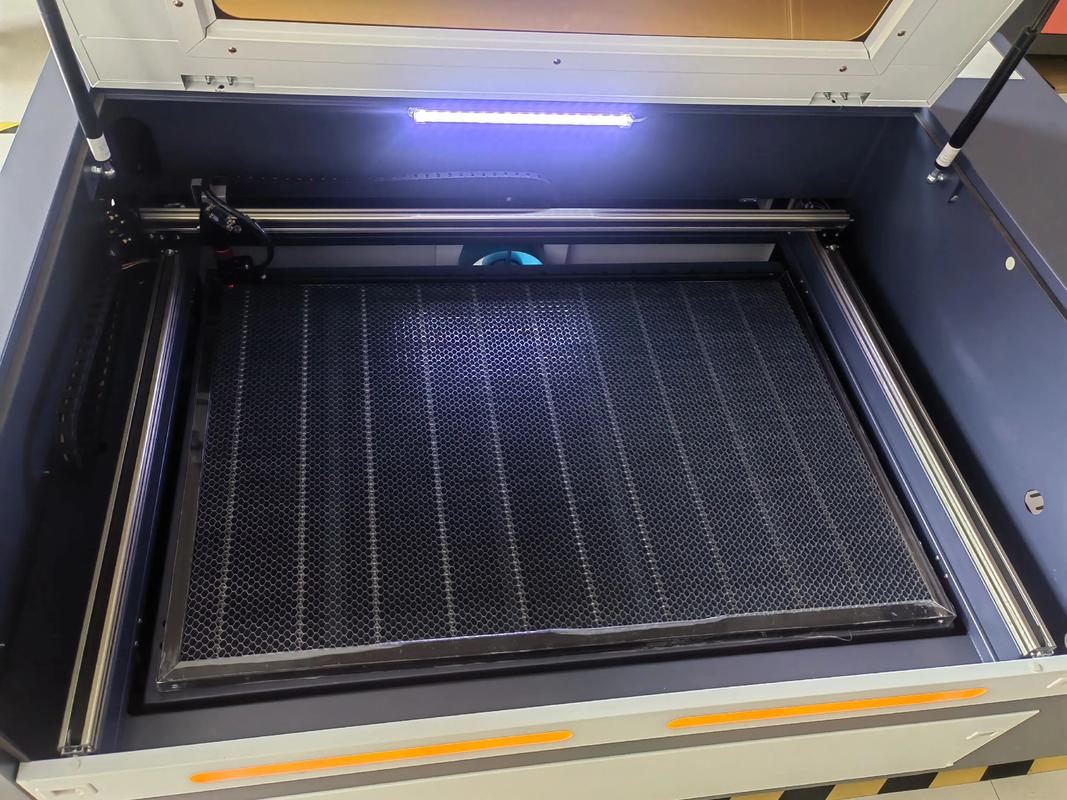 抖音上激光刻字设备