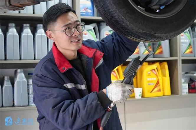 快手汽修九零后师傅