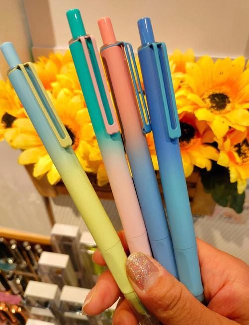 抖音上钢笔是什么笔