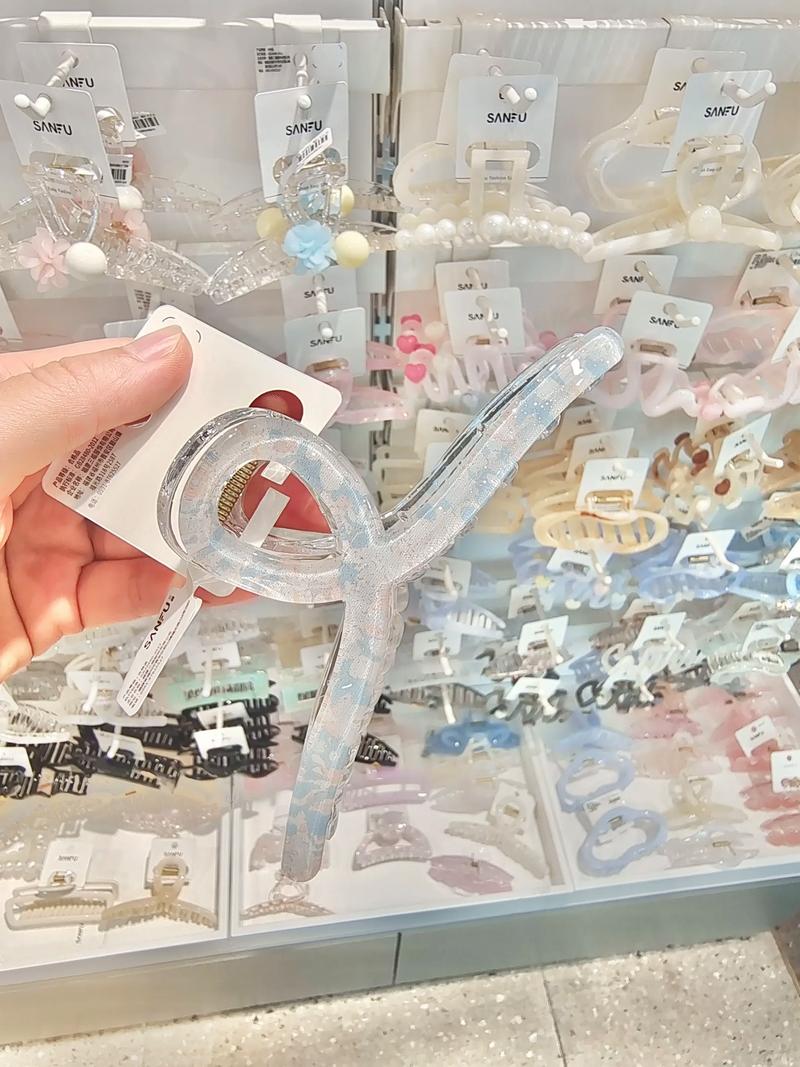 抖音里像内衣的发夹