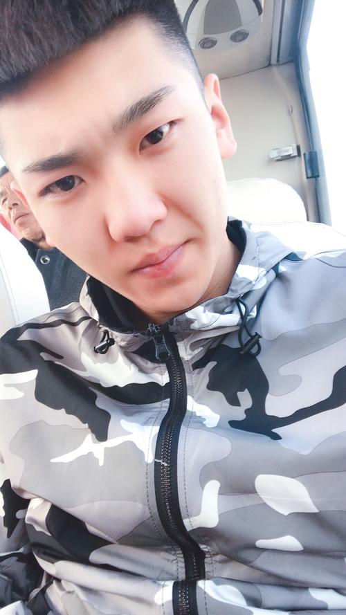 快手红人ccc啊滨