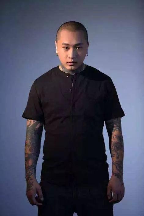 快手红人王老大图片