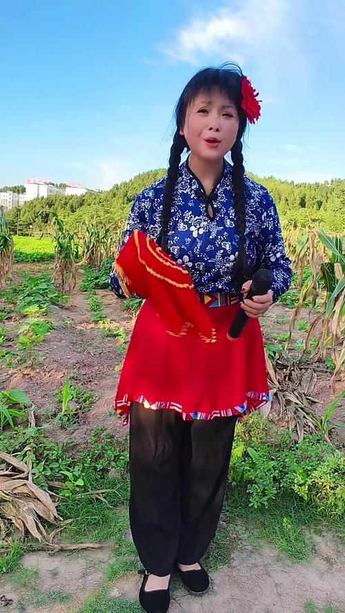 快手农村人唱歌视频