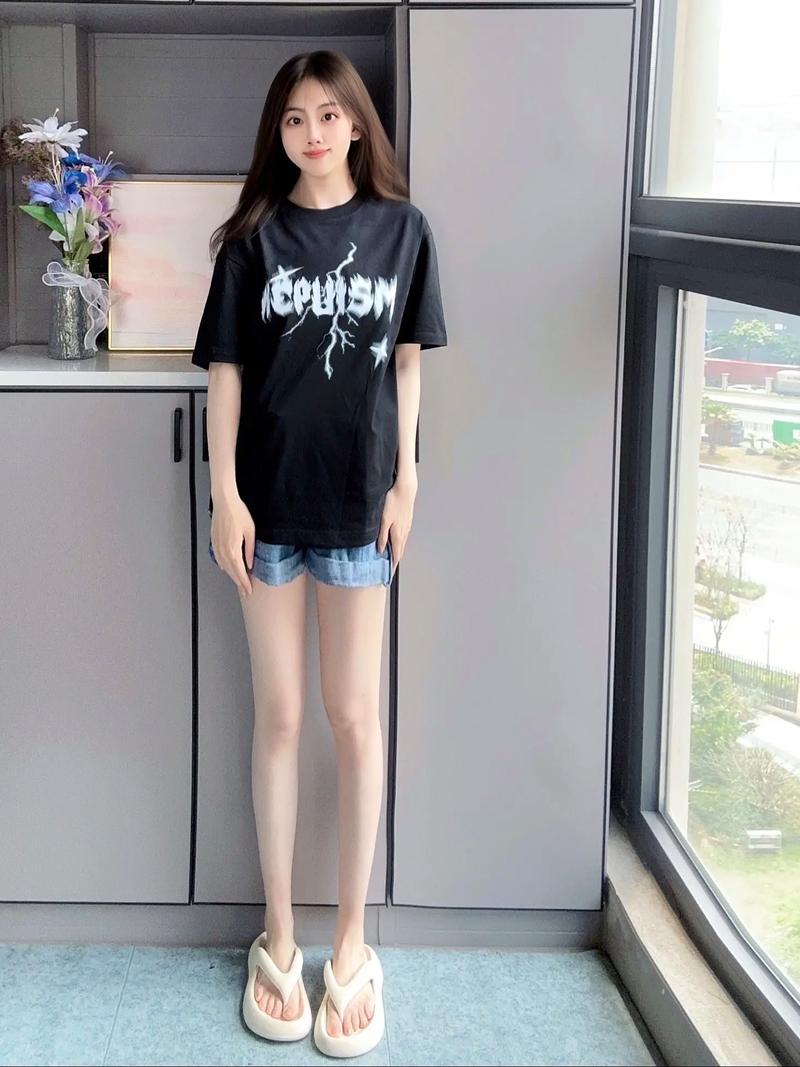 上海抖音人字拖歌手