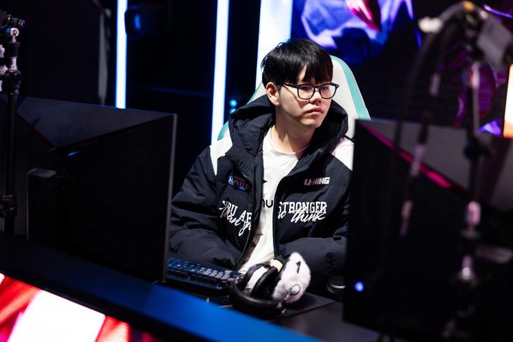 德玛西亚杯直播平台