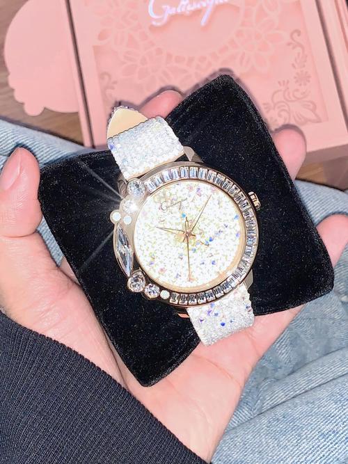 抖音迪奥女表磁铁链