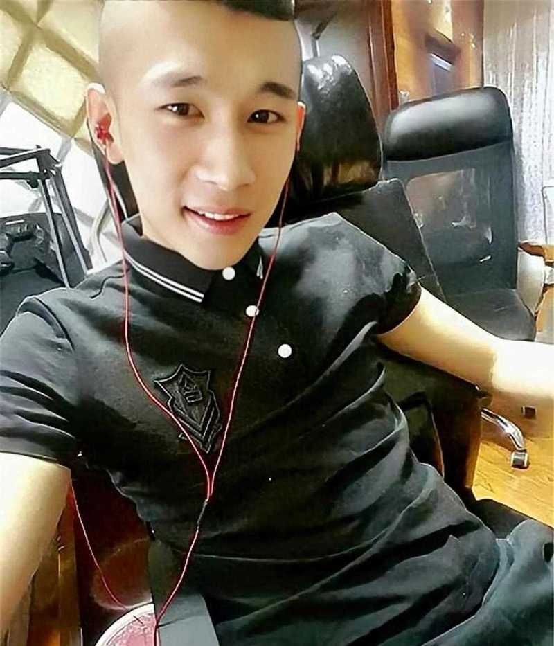 天佑快手直播70万