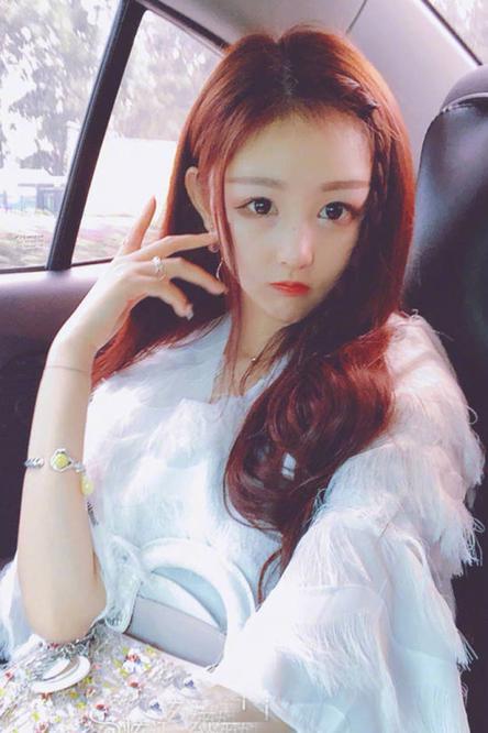 快手红人王逗逗衣服