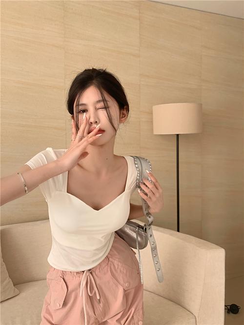 直播穿什么衣服上镜