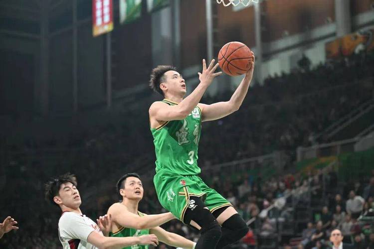 cba篮球比赛直播